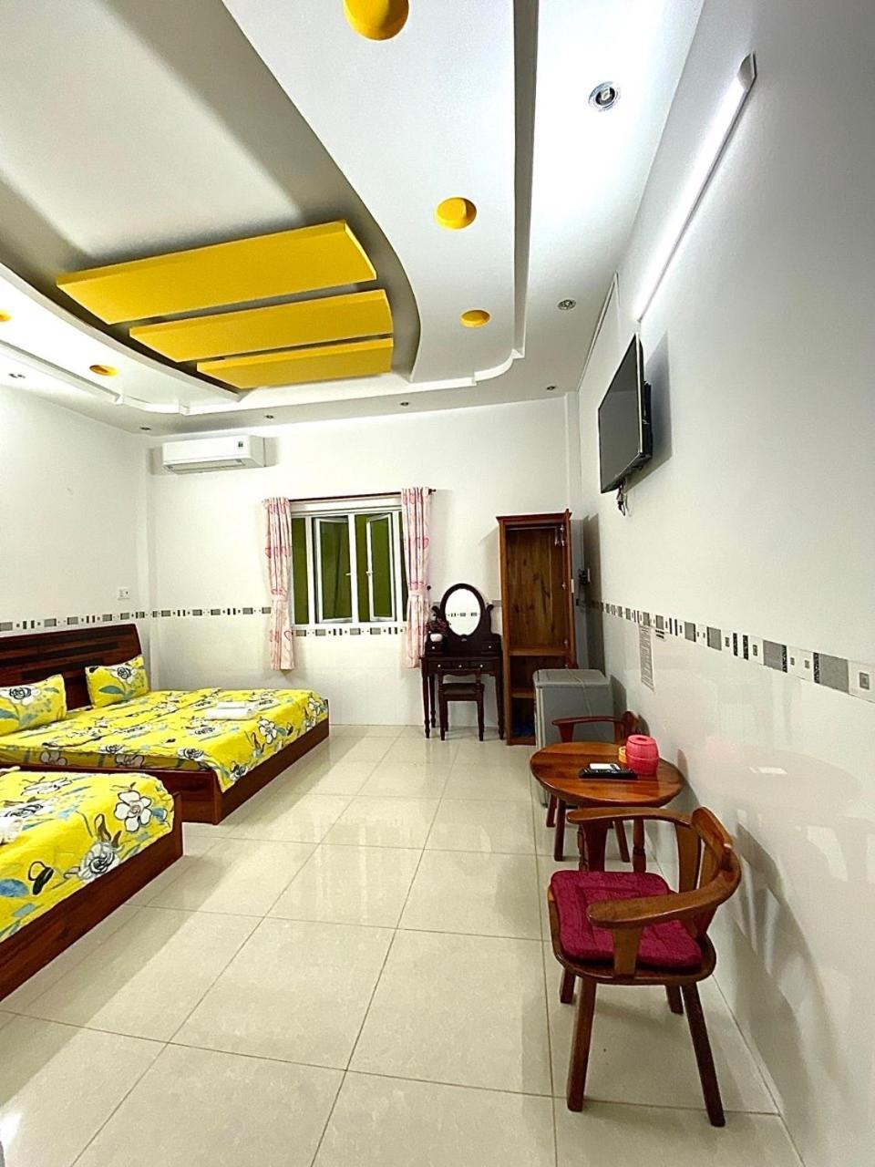 Ngoc May Guesthouse Chau Doc Exterior photo